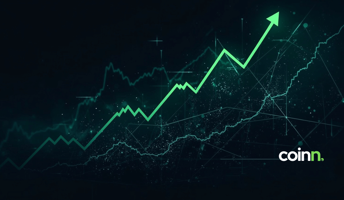 Wykres pokazujący spadek dominacji Bitcoina i wzrost wartości Ethereum w sierpniu 2025 roku.